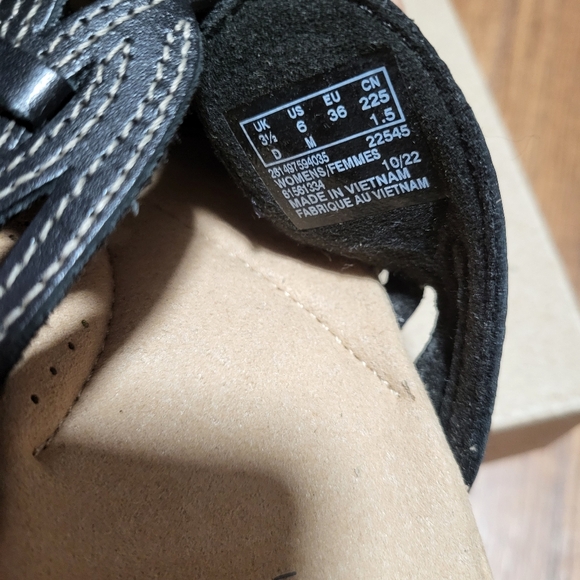 Clarks Collection Women's Leisa Faye Flat Sandals. - Picture 9 of 11